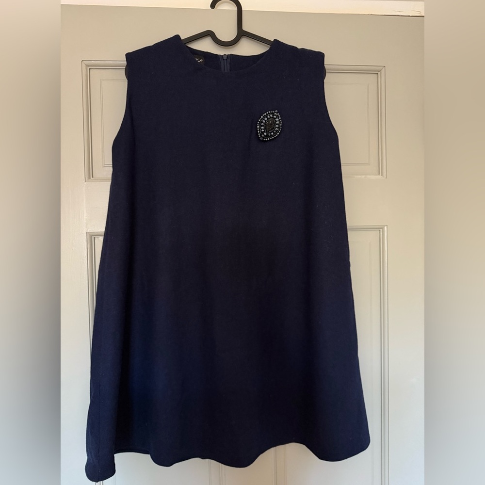 Wool A-line dress with brooch